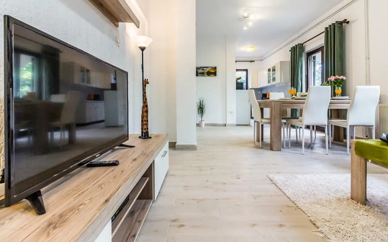 Apartments Tamara Medulin 0*,